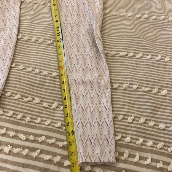 BuffBunny Onyx High Rise Leggings in Oasis Print - Picture 14 of 16